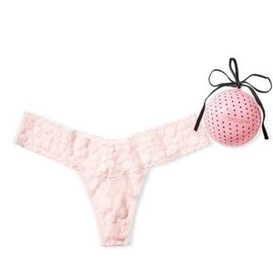 VICTORIA'S SECRET ONE SIZE THONG PANTY + ORNAMENT
